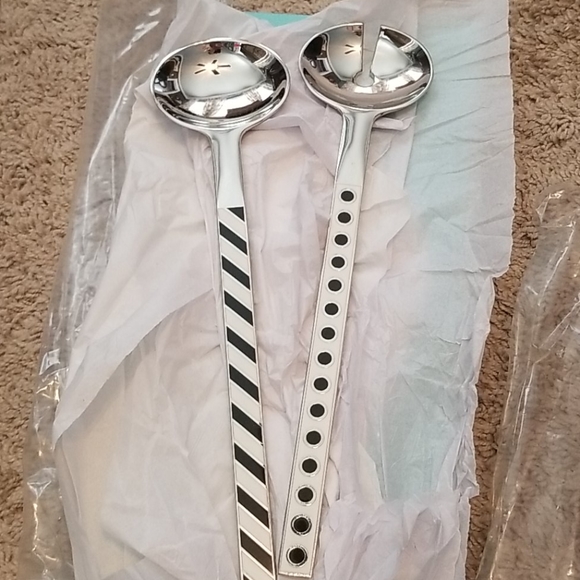 Kate Spade Pierrepont Place Two-Piece Serve Set - Picture 4 of 6